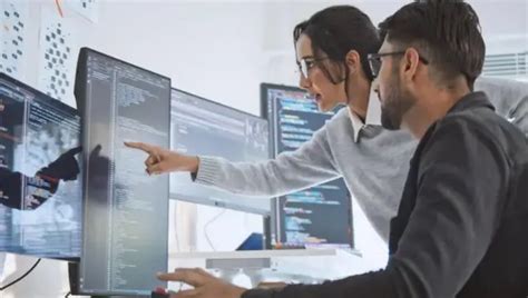 5 am est|Emploi : 5 secteurs professionnels très demandés à .